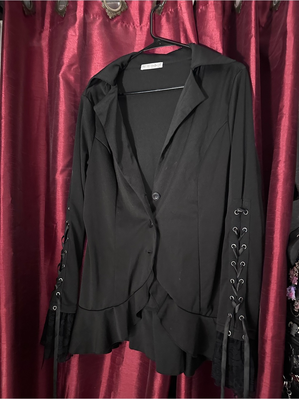 Rosegal Black Ruffled Blazer with Lace-Up Sleeves